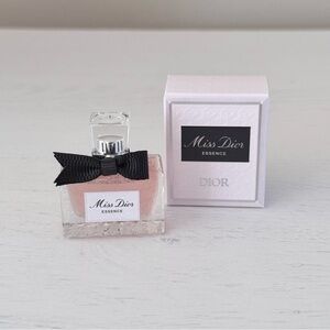 Dior Miss Dior Essence Mini Dabber